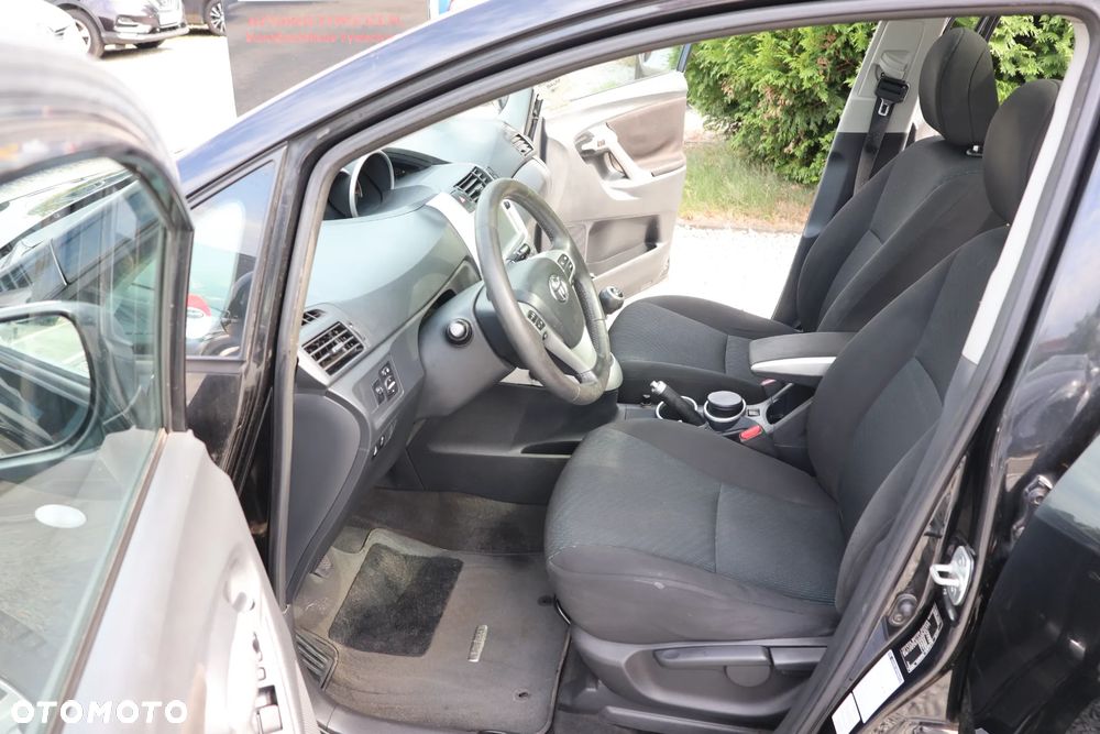Toyota Verso 2.0 D-4D Premium 7os - 9
