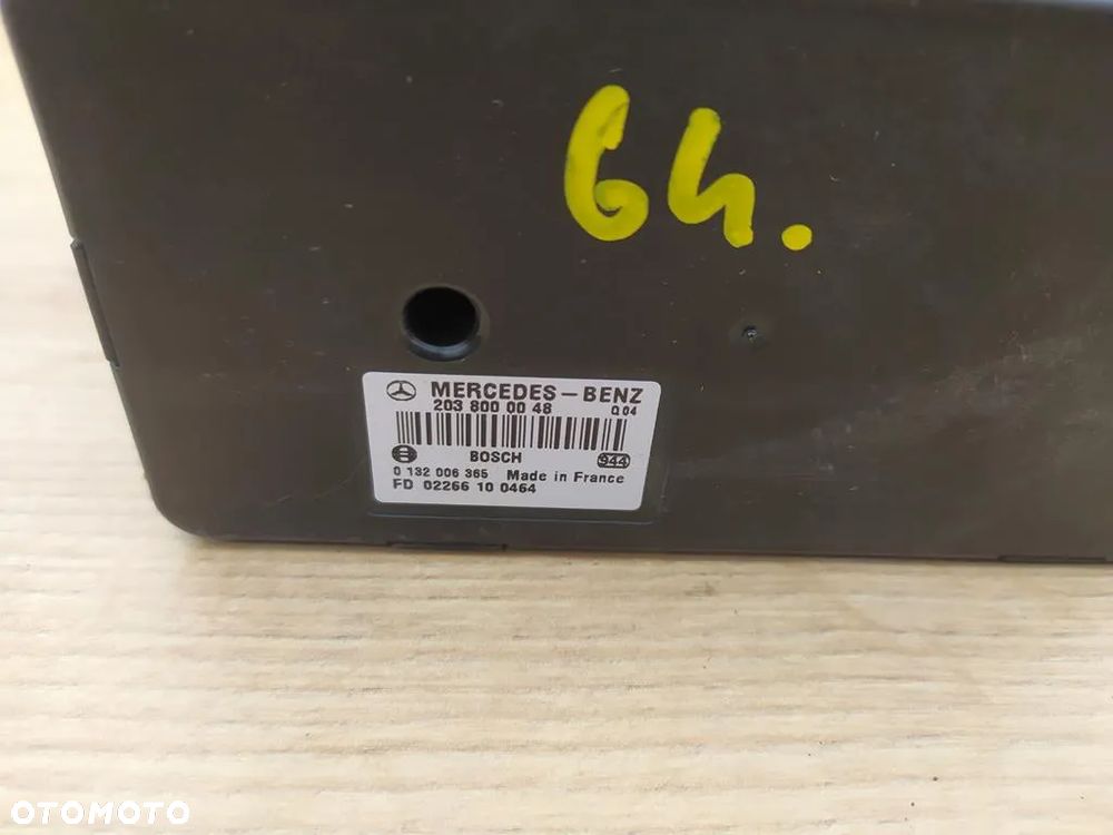 MERCEDES W203 W211 POMPKA ZAMKA CENTRALNEGO FOTELA 2038000048 - 2