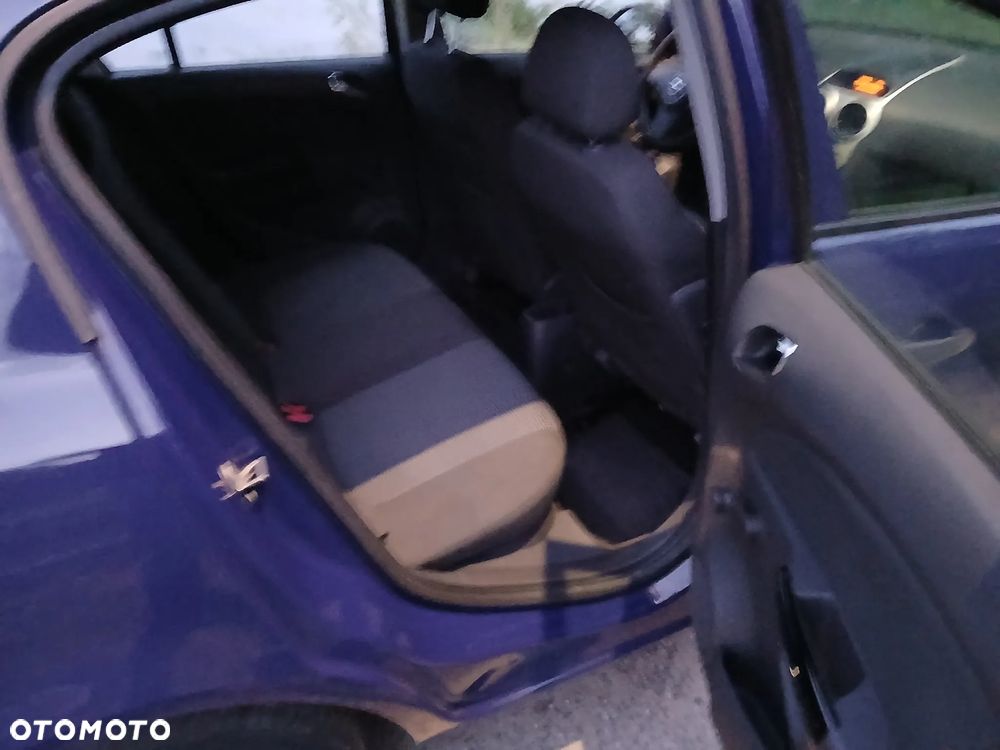 Opel Corsa 1.0 12V - 8