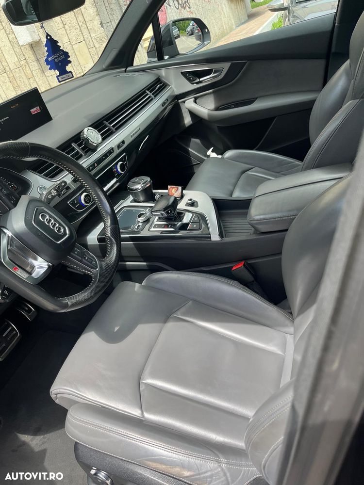 Audi Q7 - 3