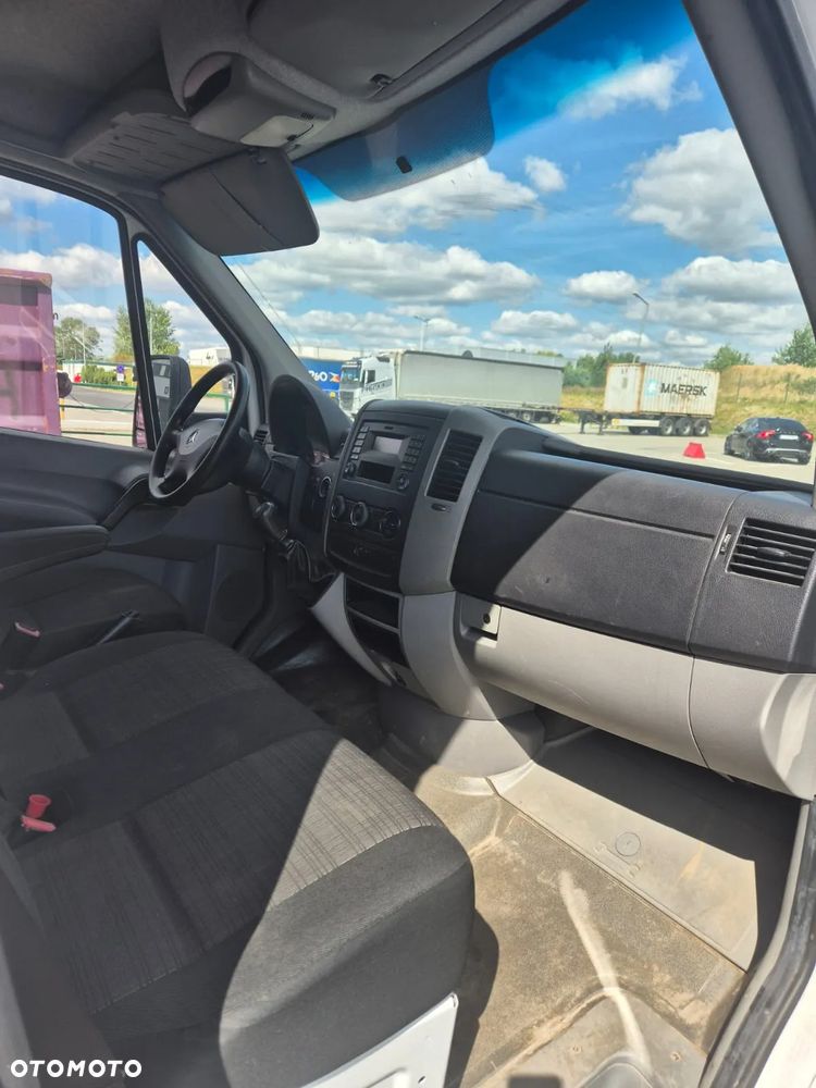 Mercedes-Benz Sprinter - 17