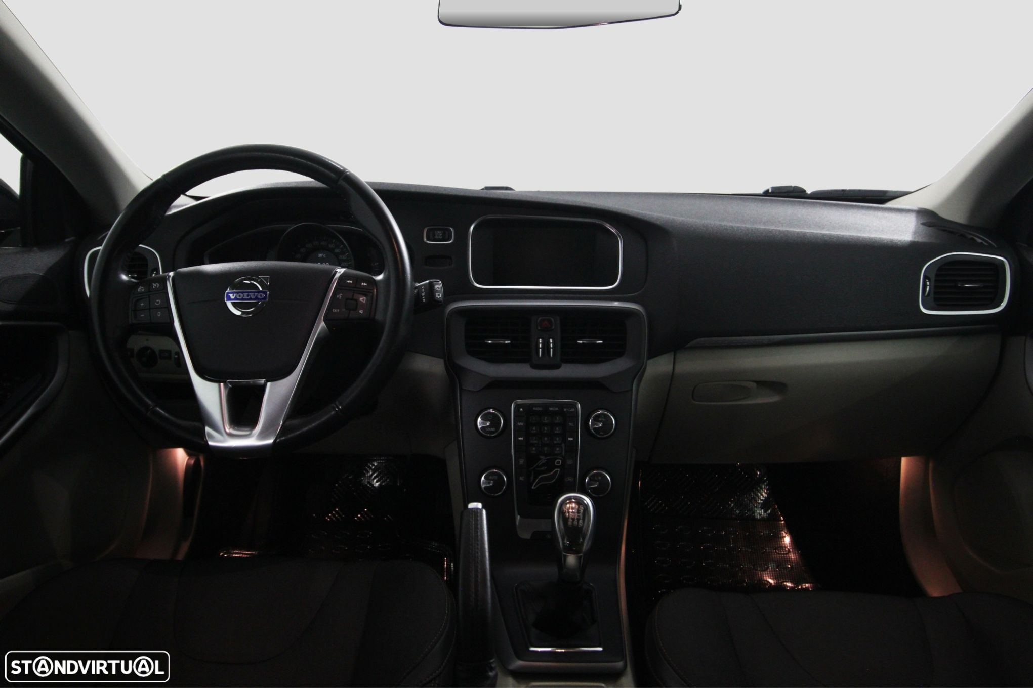 Volvo V40 Cross Country 1.6 D2 Kinetic - 9