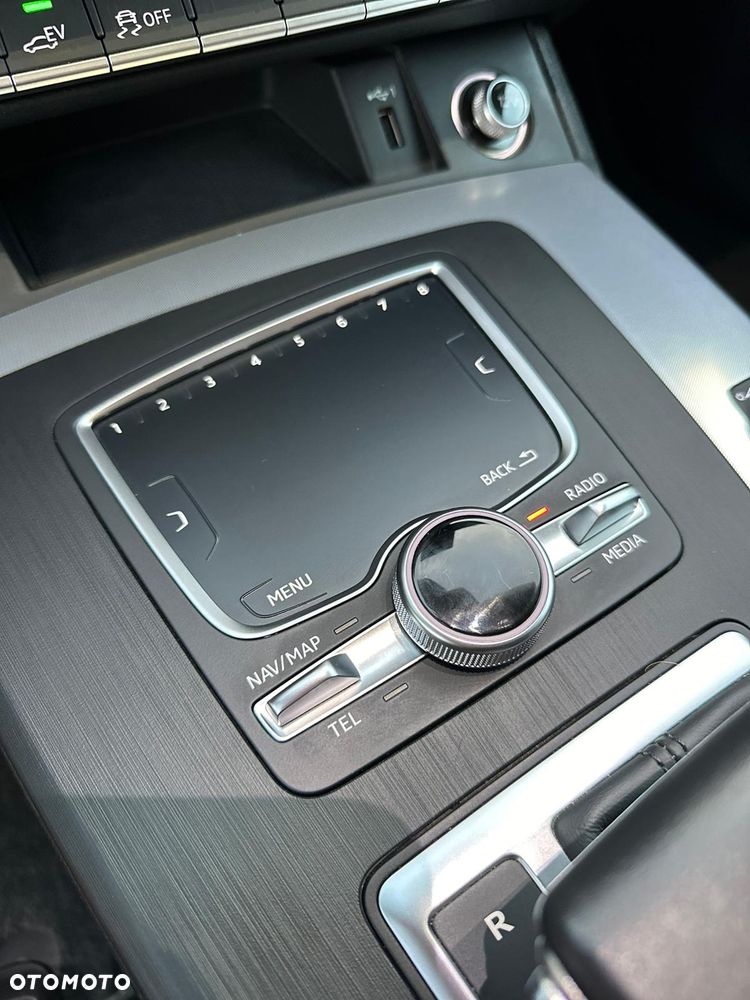 Audi Q5 55 TFSIe quattro S tronic S line - 15