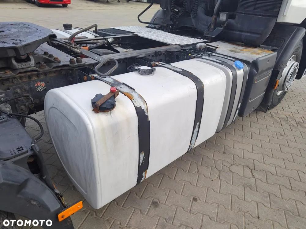 Renault Premium 460 - 14