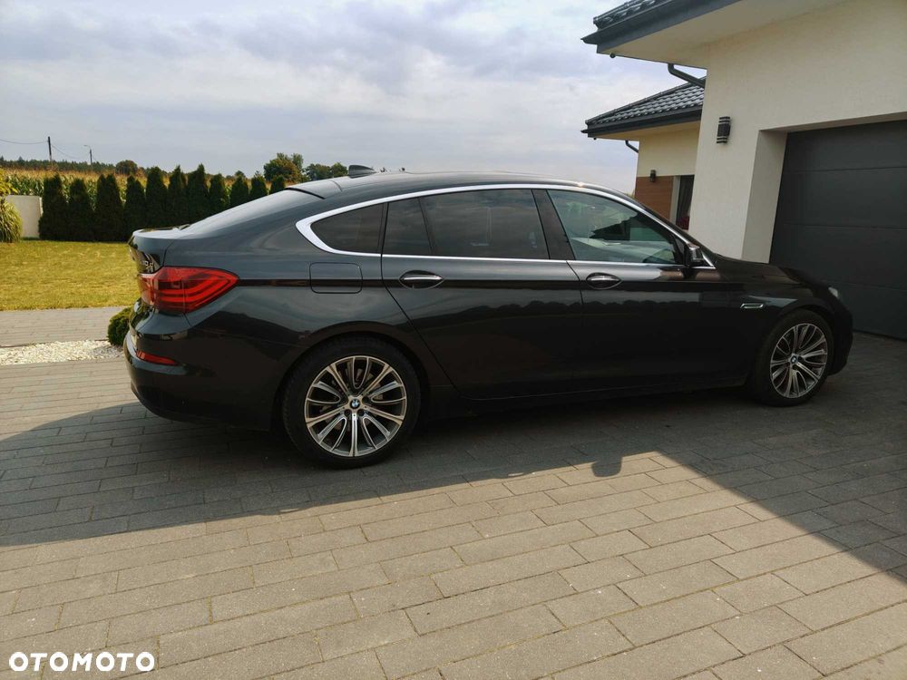 BMW 5GT - 2