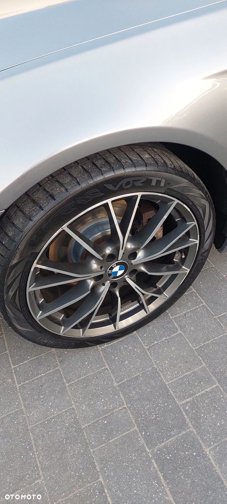 BMW Seria 5 520d Sport-Aut - 33