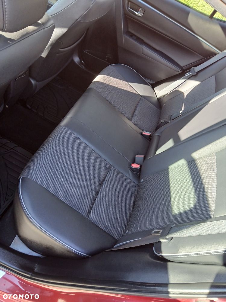 Toyota Corolla - 7