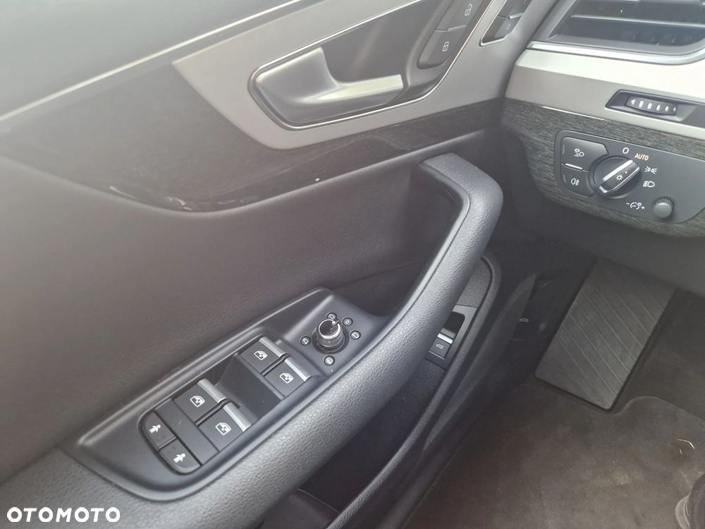 Audi Q7 - 13