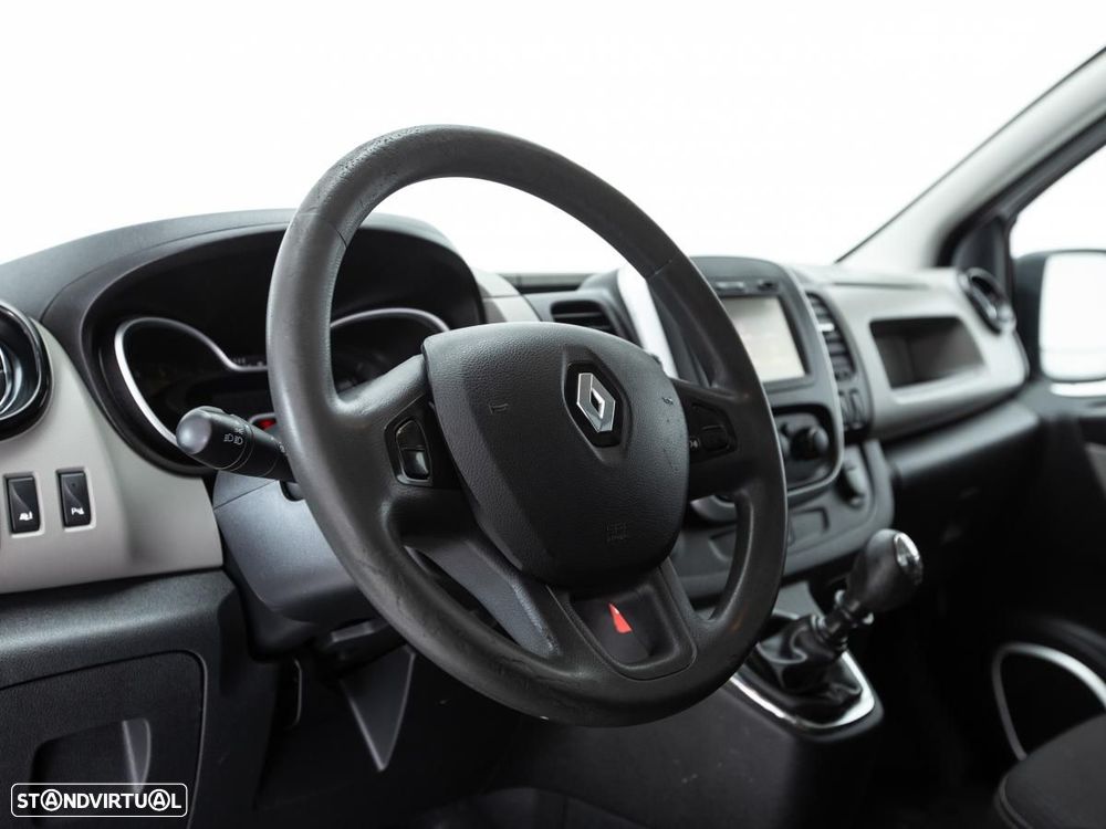 Renault Trafic - 13