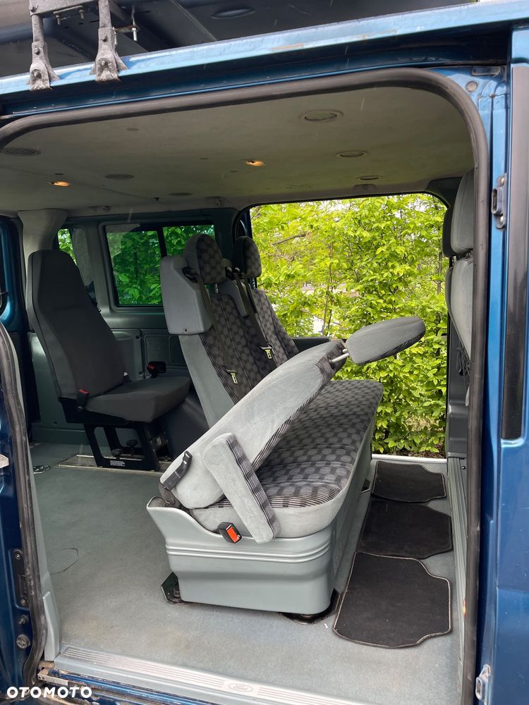 Ford Transit - 32