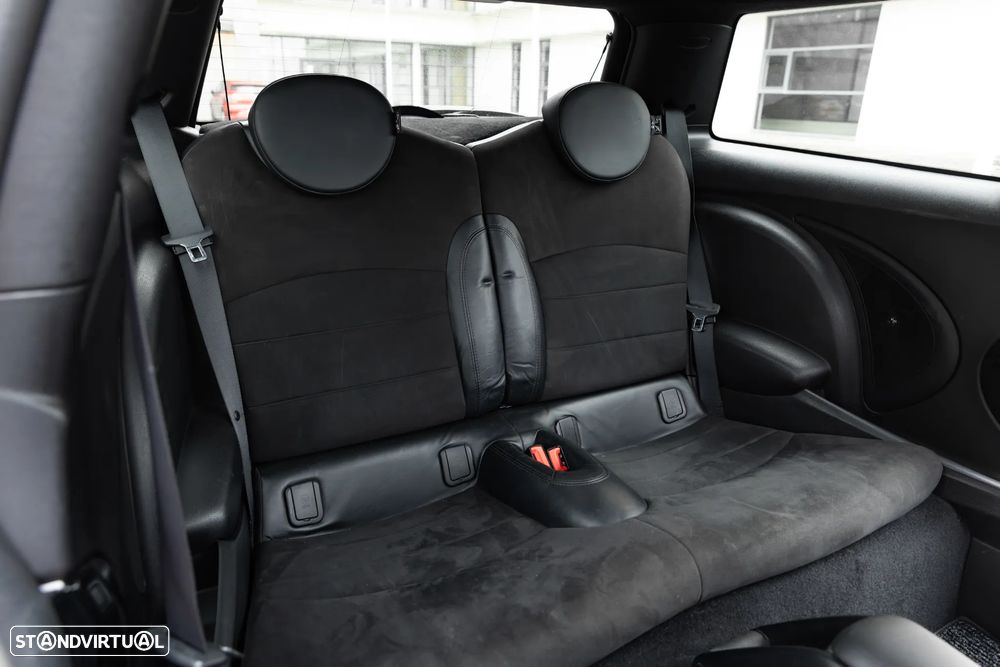 MINI 3 Portas John Cooper Works - 21