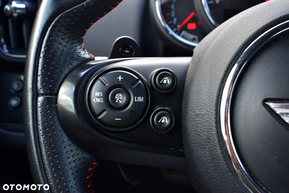 MINI John Cooper Works - 11