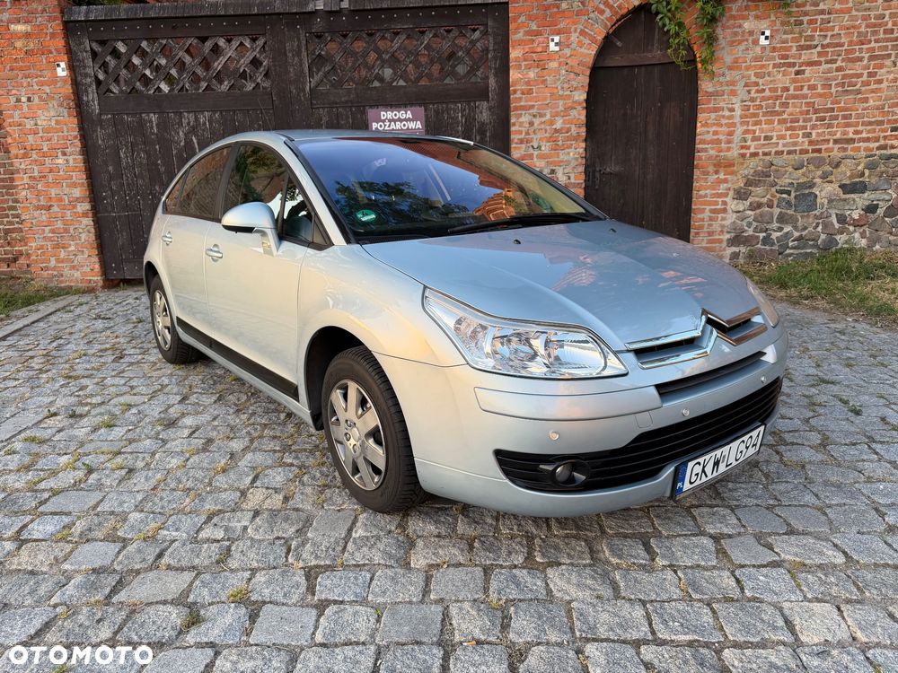 Citroën C4 1.6 16V Confort - 23
