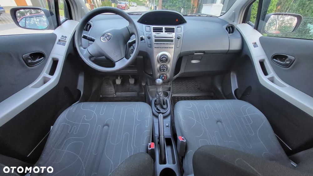 Toyota Yaris 1.0 Entry - 5