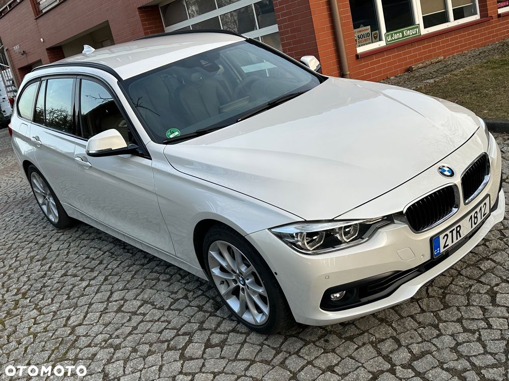 BMW Seria 3 335d Touring xDrive Luxury Line - 36