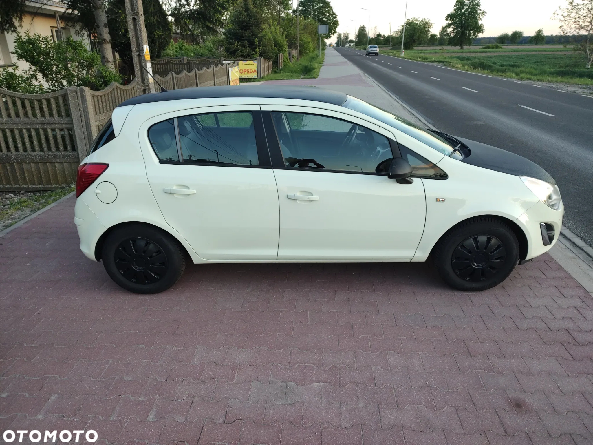 Opel Corsa 1.2 16V Enjoy - 19