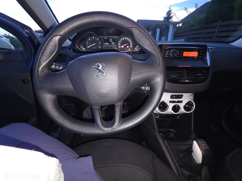 Peugeot 208 1.6 BlueHDi FAP Style - 7