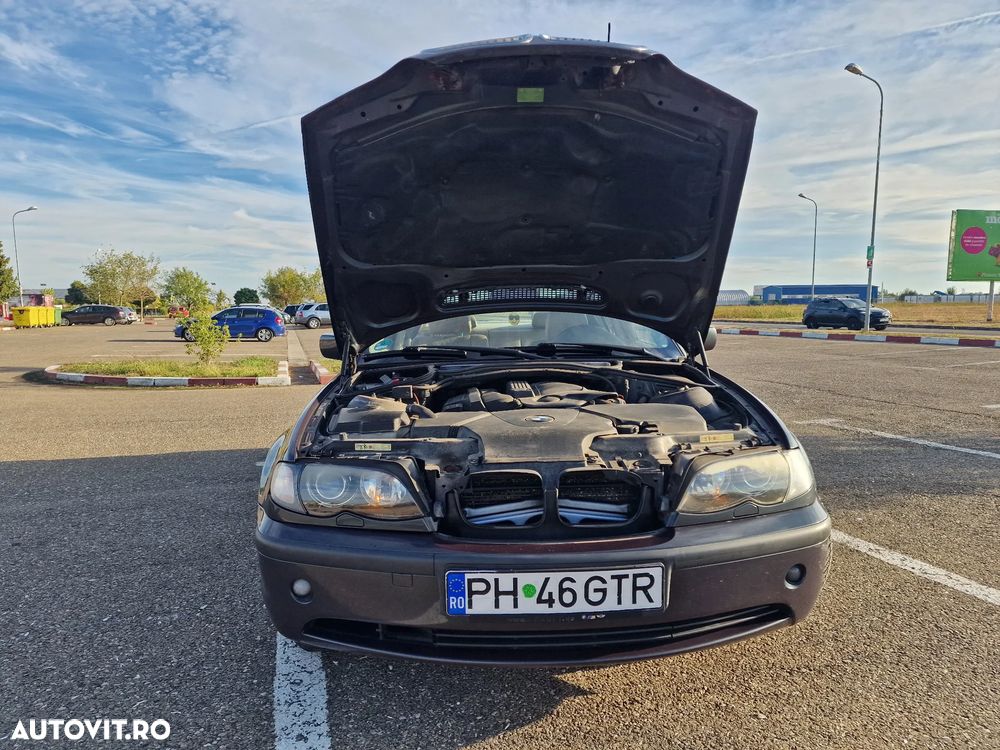 BMW Seria 3 318i - 5