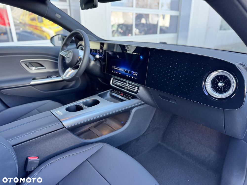 Mercedes-Benz CLA - 18