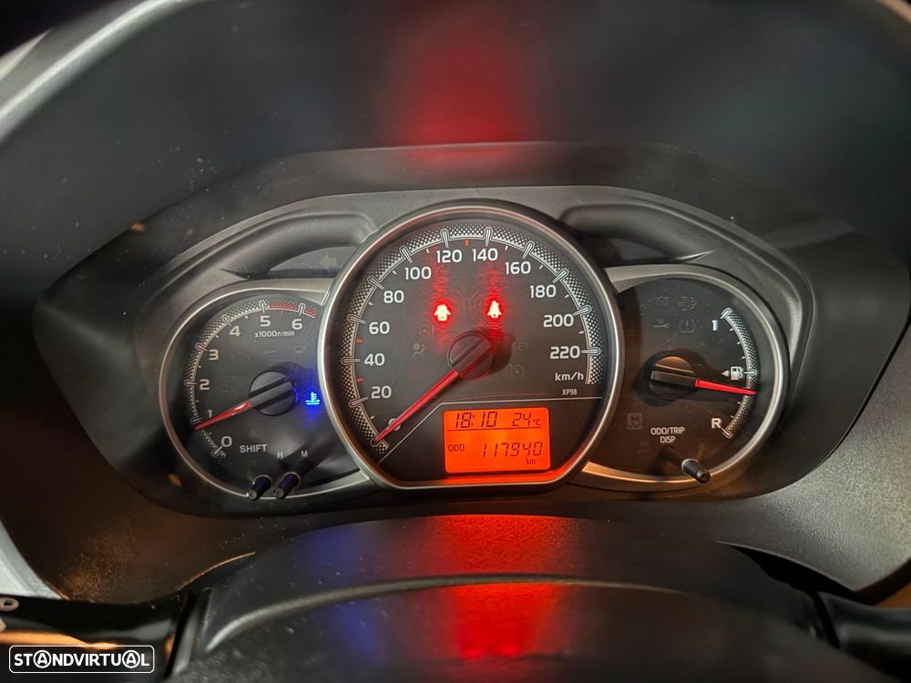 Toyota Yaris 1.4 D-4D ACtive+AC - 13