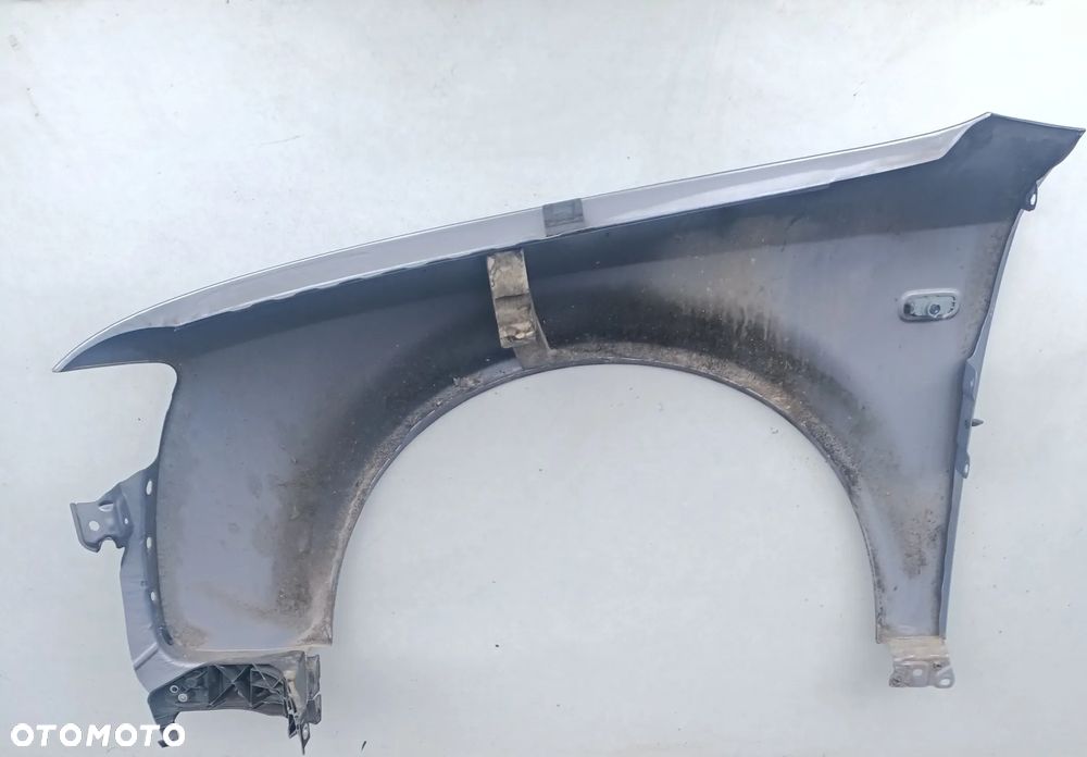 BŁOTNIK PRAWY PRZÓD -AUDI A4/ B6 - KOLOR -LY7H - 3