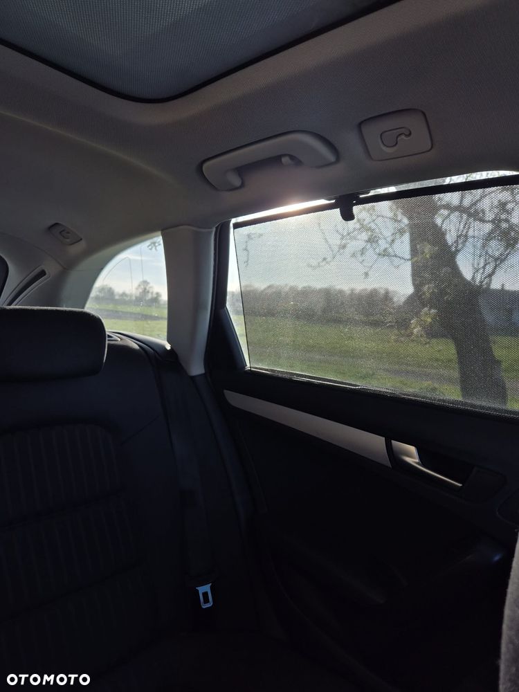 Audi A4 Avant 2.0 TDI - 10