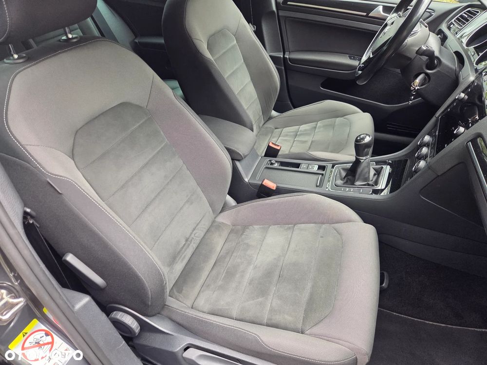 Volkswagen Golf 2.0 TDI SCR Highline - 18