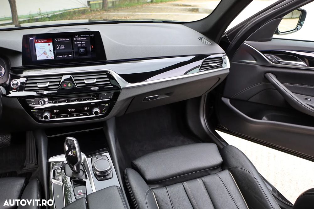 BMW Seria 5 520d Touring Aut. Sport Line - 16