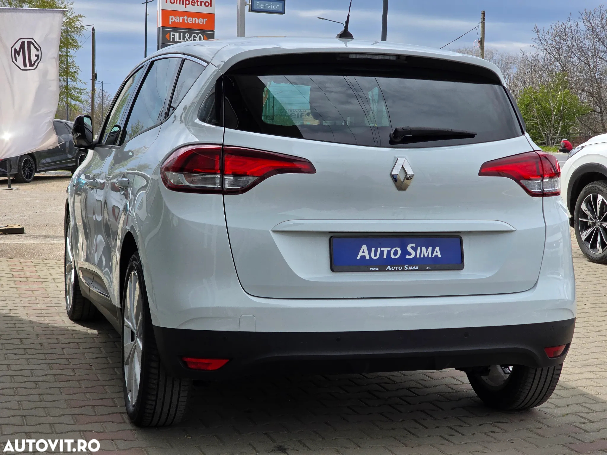 Renault Scenic BLUE dCi 120 LIMITED - 5