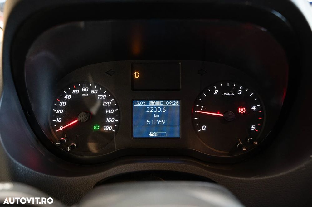 Mercedes-Benz Sprinter Long Custom - 12