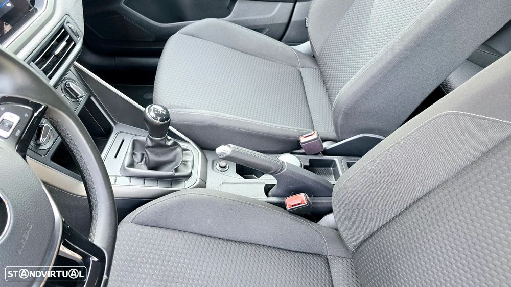 VW Polo 1.0 Trendline - 25