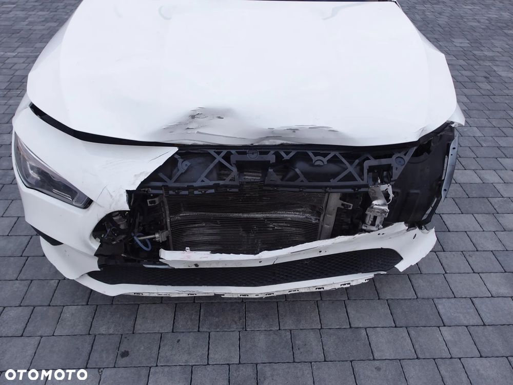 Mercedes-Benz CLA 200 d 8G-DCT Progressive - 11