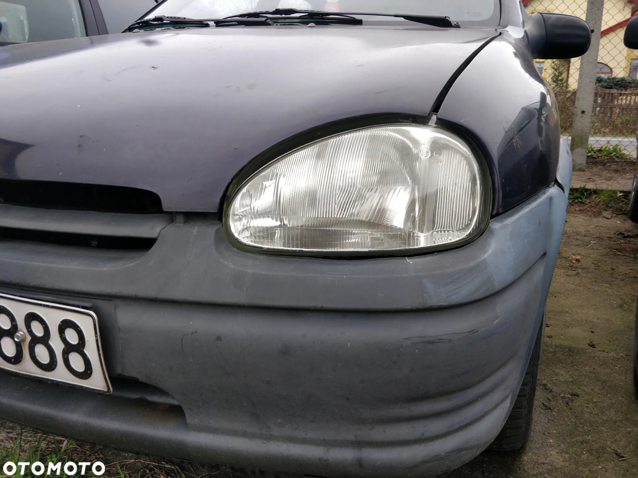 zderzak przedni Opel Corsa B 5D - 3