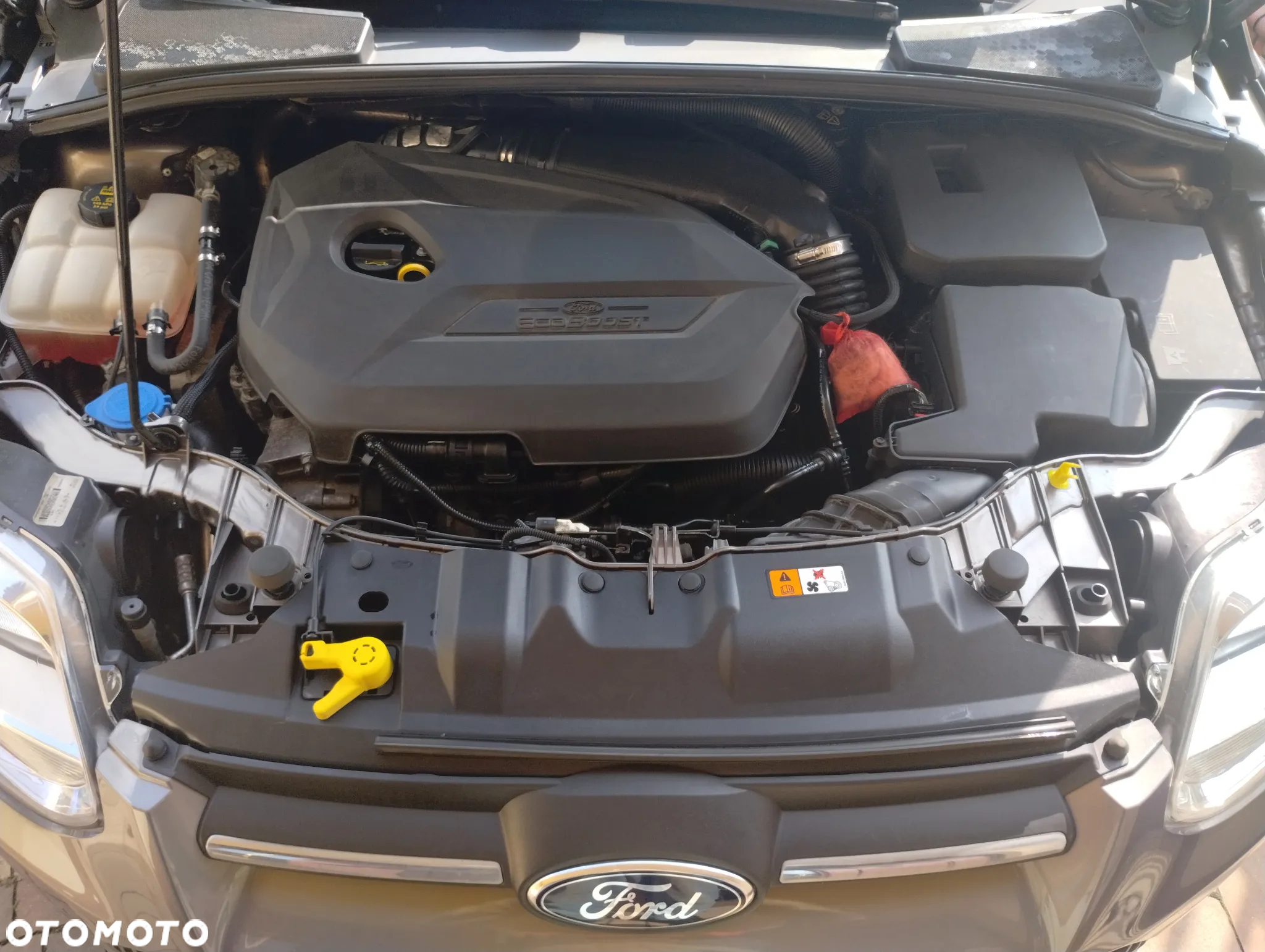 Ford Focus 1.6 EcoBoost Trend Sport - 35
