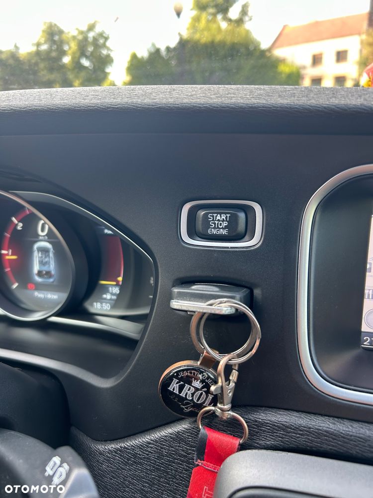 Volvo V40 D2 Kinetic - 36