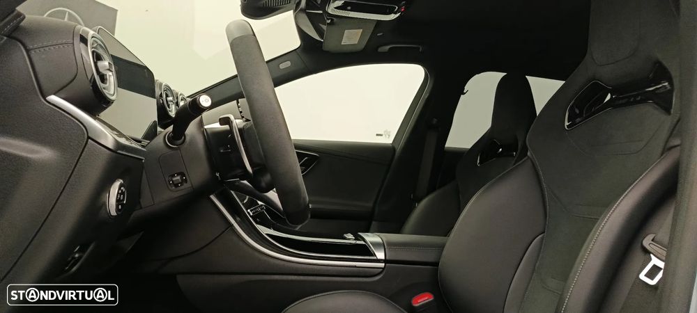 Mercedes-Benz C 63 AMG S E Performance 4Matic - 28