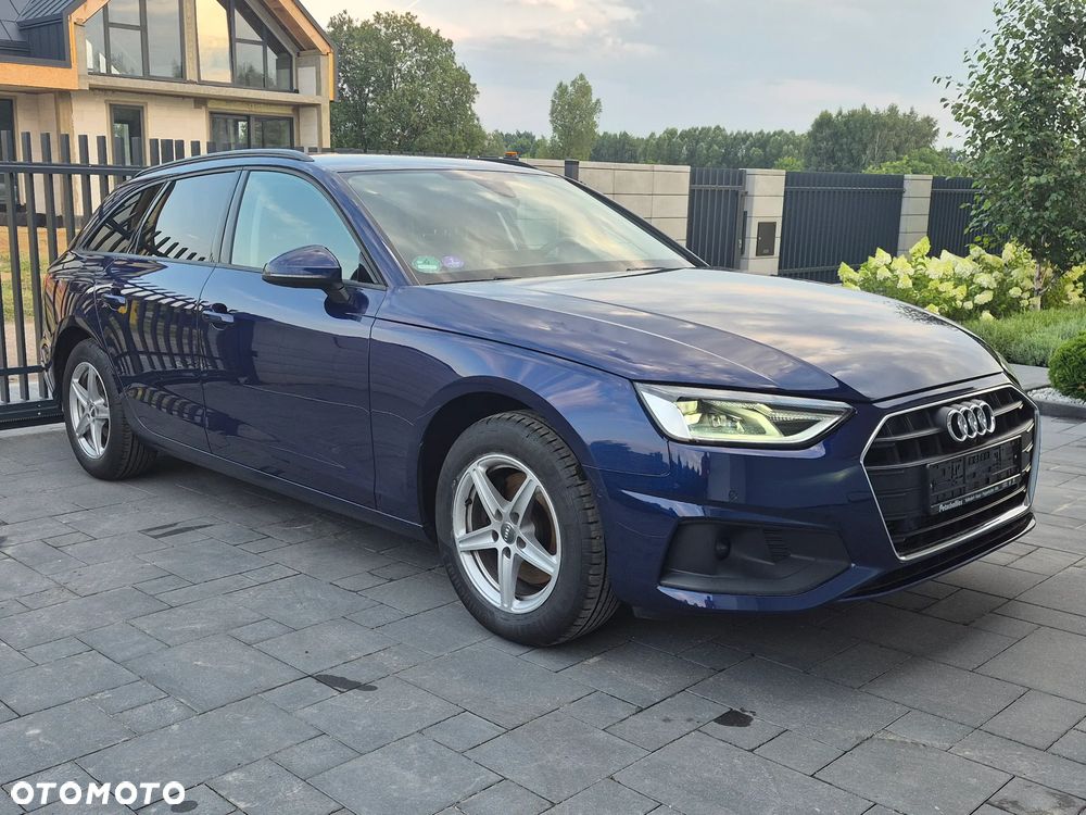 Audi A4 Avant 35 TFSI S tronic - 1