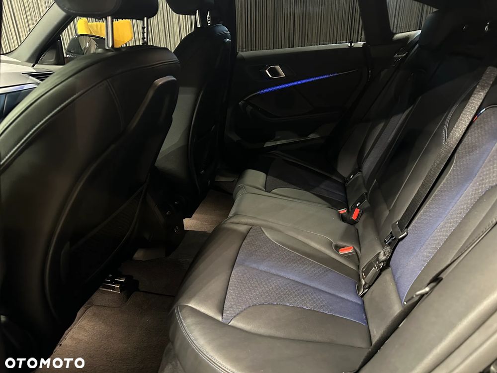 BMW Seria 2 218i M Sport - 14