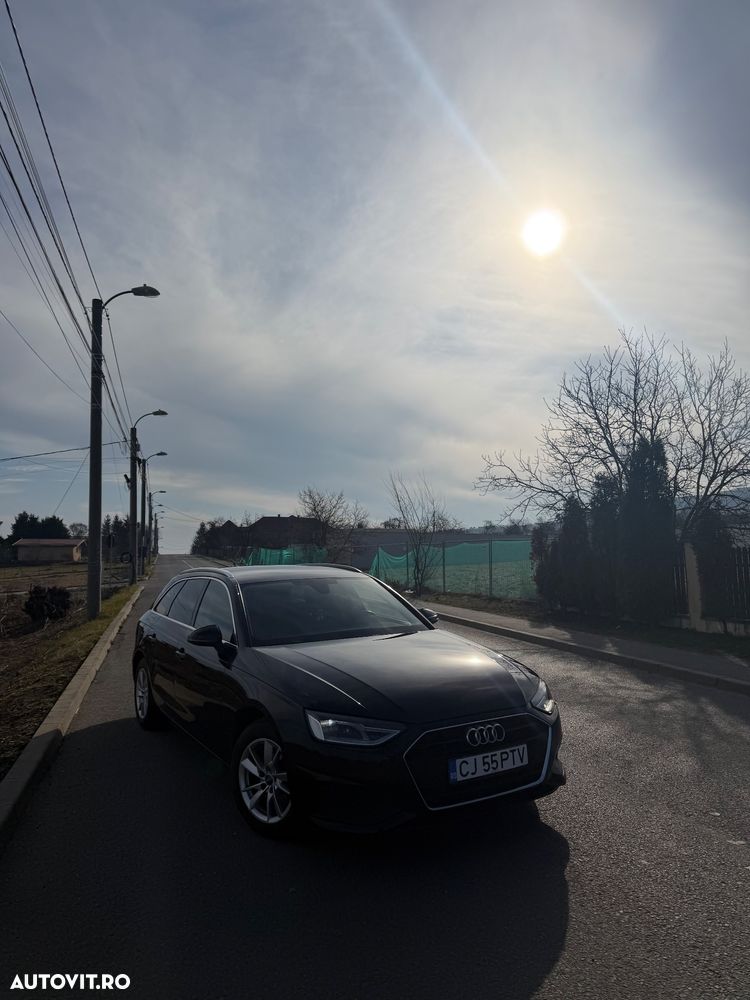 Audi A4 30 TDI S tronic - 2