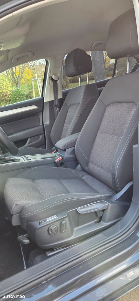 Volkswagen Passat - 17