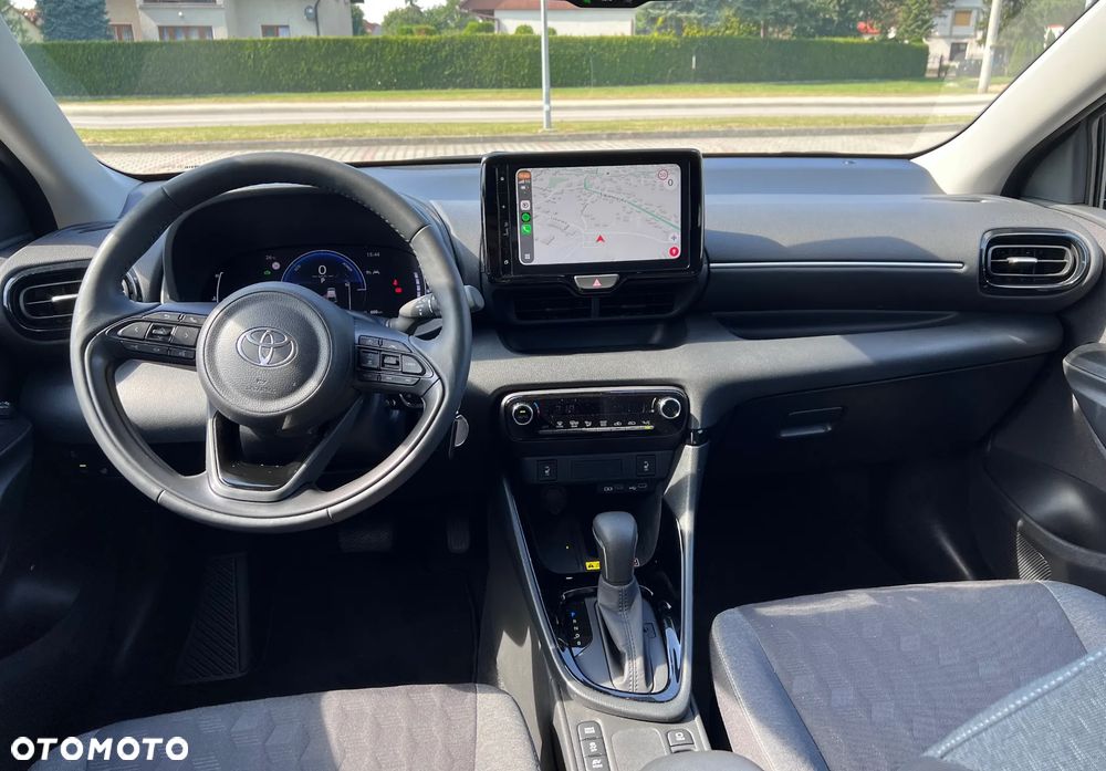 Toyota Yaris - 12