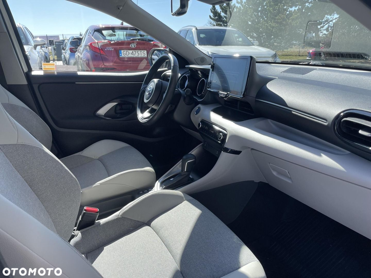 Toyota Yaris - 16