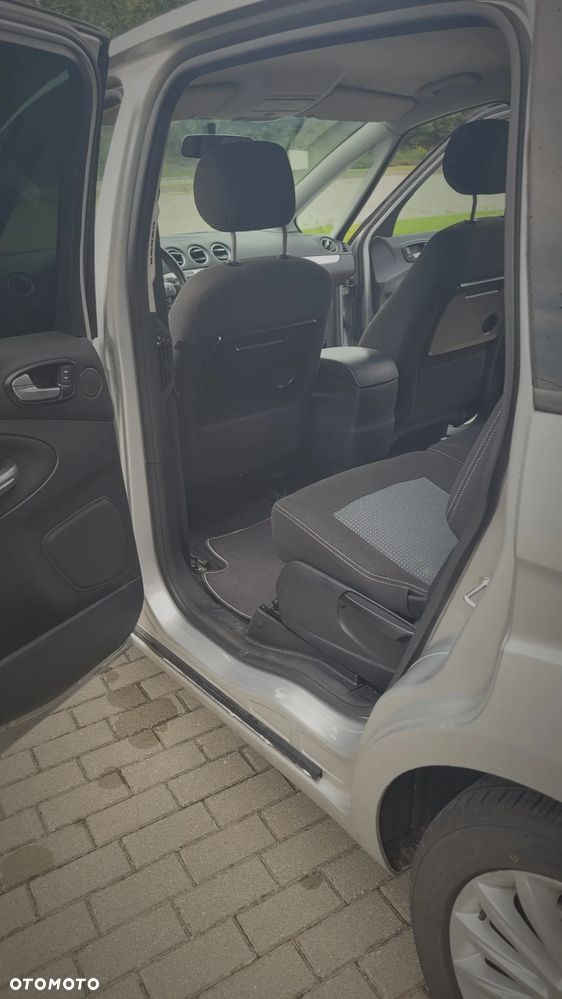 Ford S-Max 2.0 TDCi DPF Trend - 30
