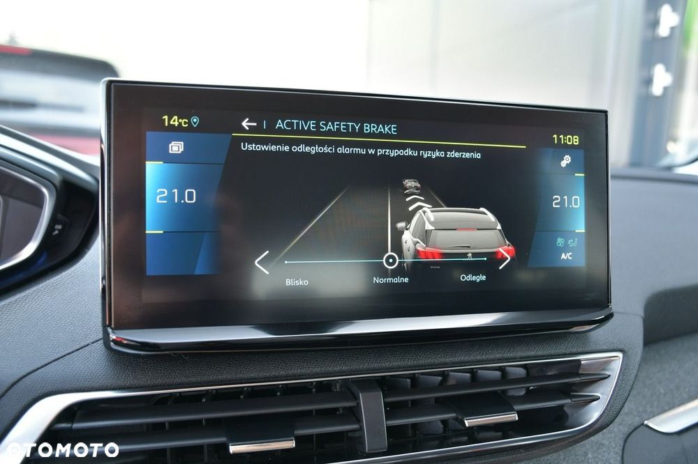 Peugeot 3008 1.6 PureTech Hybrid PHEV Allure Pack S&S EAT8 - 32