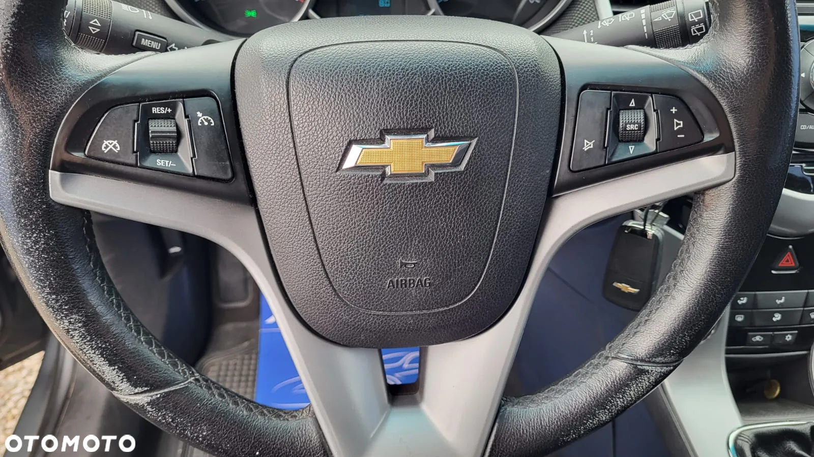 Chevrolet Cruze 1.6 LS - 23