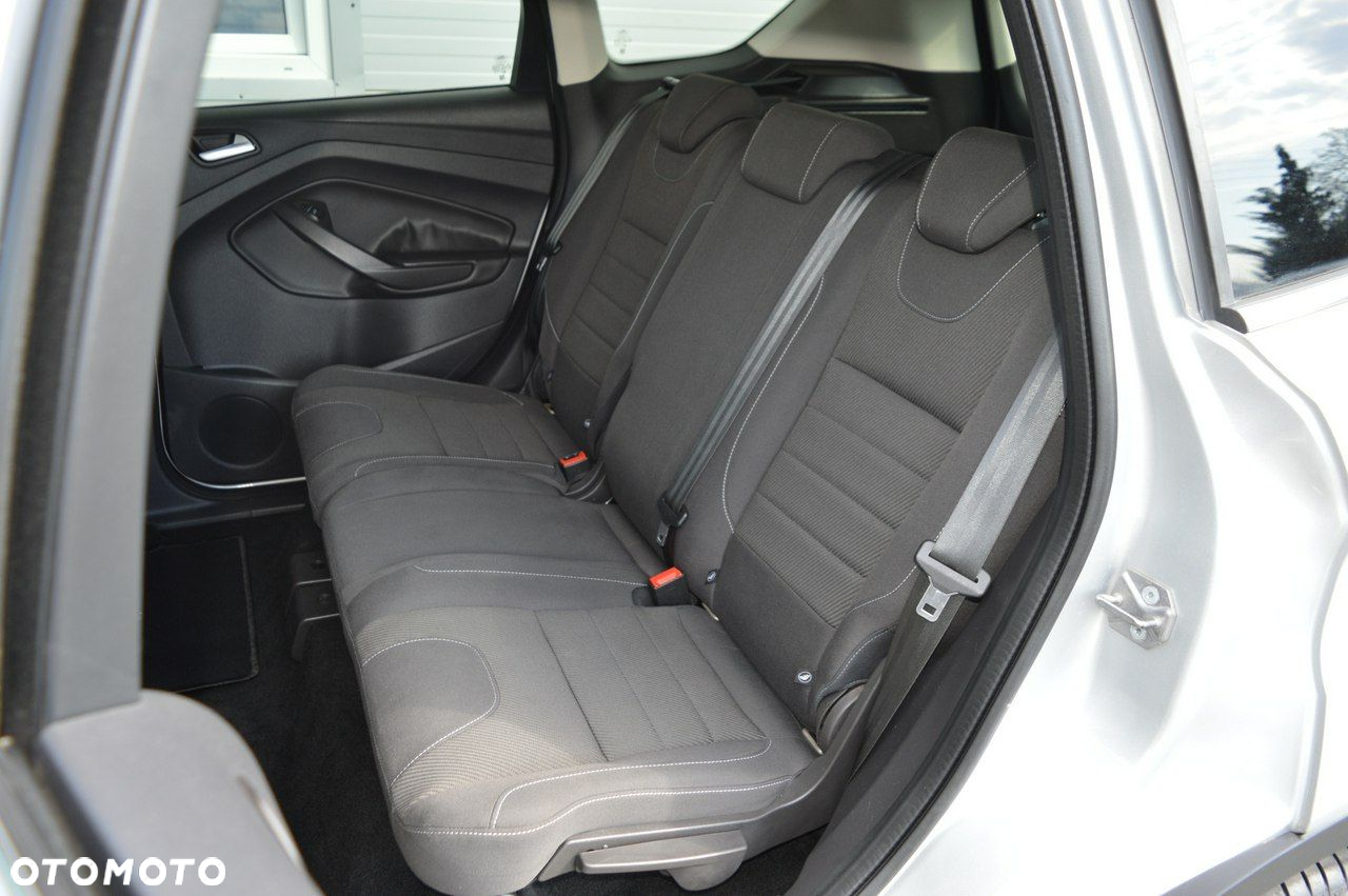 Ford Kuga - 34