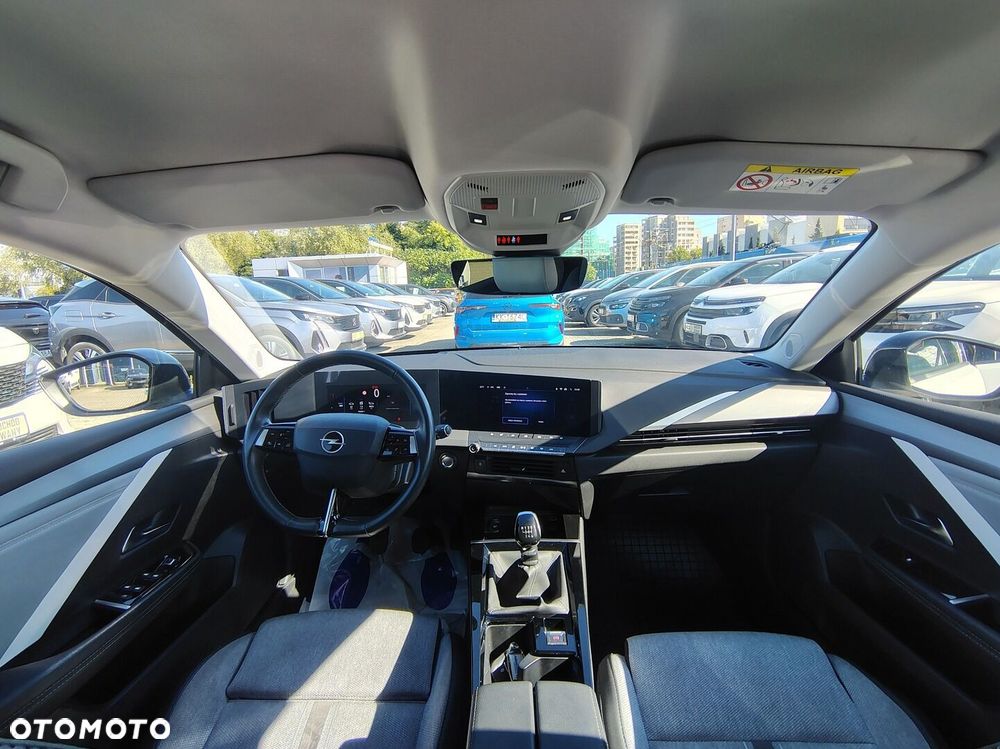 Opel Astra 1.2 Turbo Elegance - 8