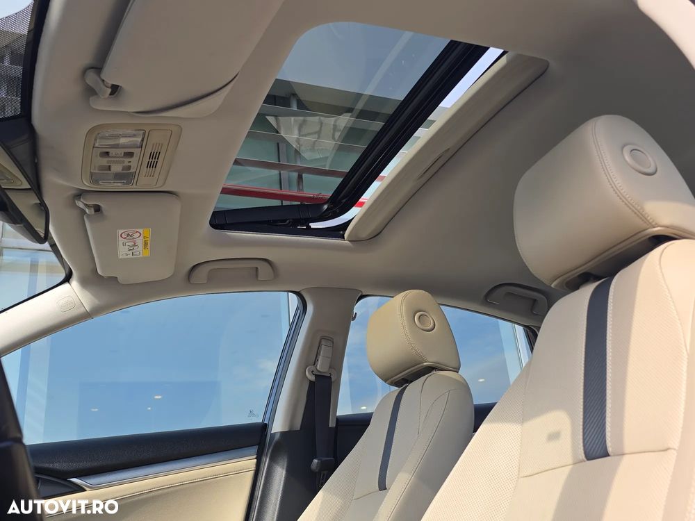 Honda Civic Sedan 1.5 VTEC Turbo CVT Executive - 12