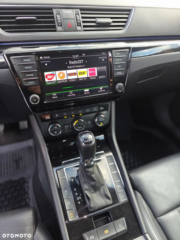 Skoda Superb 2.0 TSI L&K DSG - 24