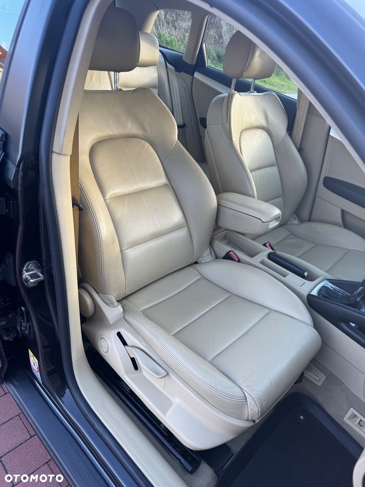 Audi A3 Sportback 1.8 TFSI S tronic S line Sportpaket - 22